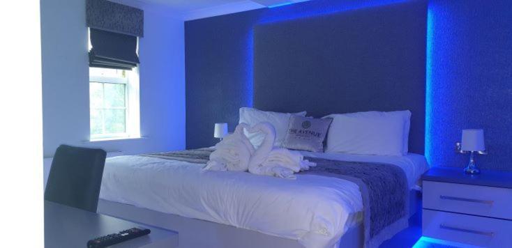 The Avenue Hotel Ltd คลิเธอโร ภายนอก รูปภาพ
